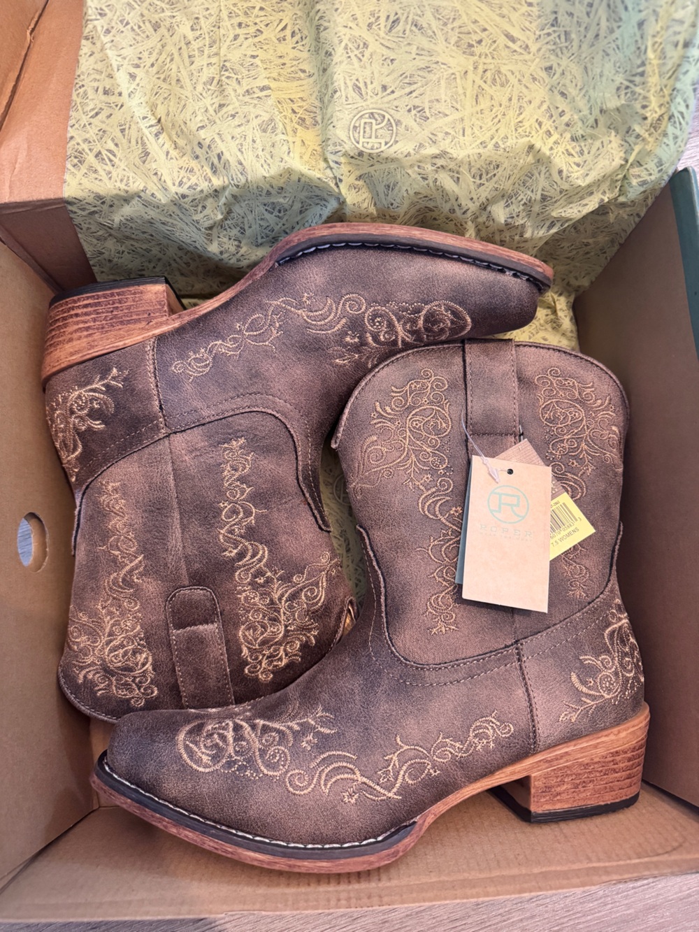Roper Brown Women's Snip Toe 8” Cowboy Boots